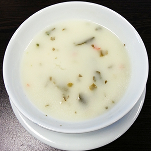 トルコ料理スープ　メルジメッキ・チョルバス